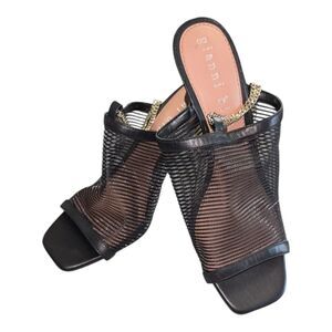 Gianni Bini Nivalah ladies chain around ankle heels size 9.5